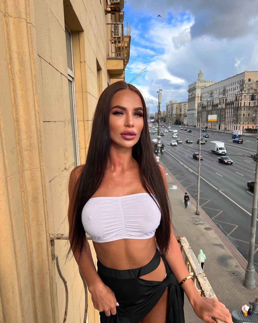 Полина